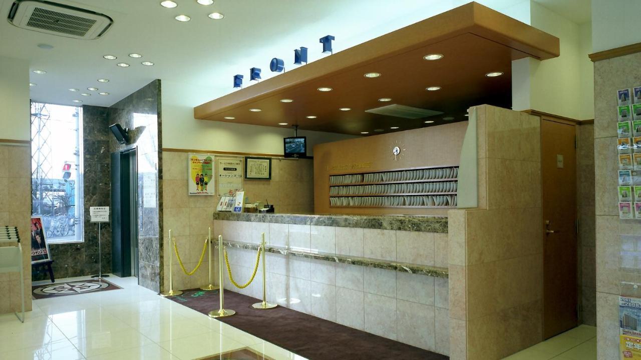 Toyoko Inn Aizuwakamatsu Ekimae Exteriör bild
