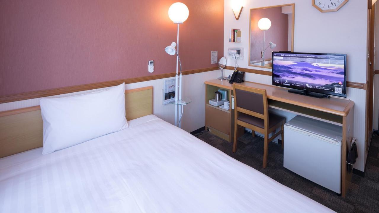 Toyoko Inn Aizuwakamatsu Ekimae Exteriör bild