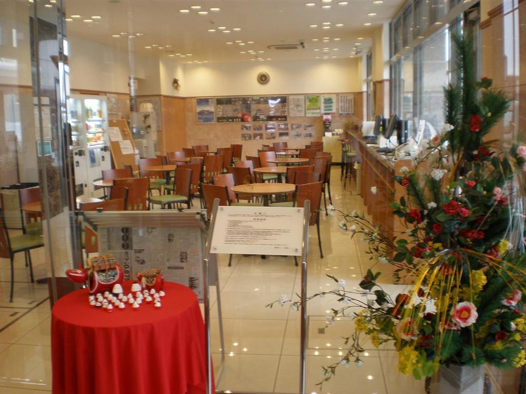 Toyoko Inn Aizuwakamatsu Ekimae Exteriör bild