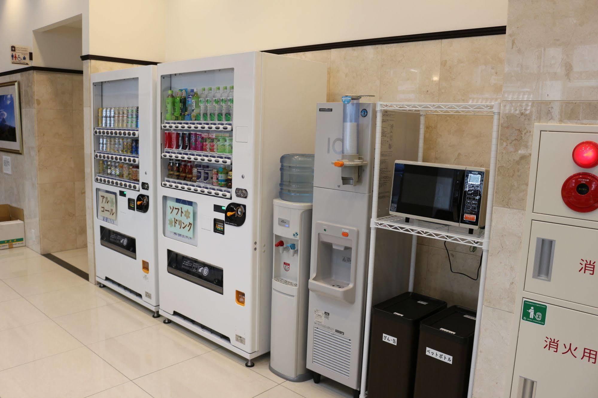 Toyoko Inn Aizuwakamatsu Ekimae Exteriör bild